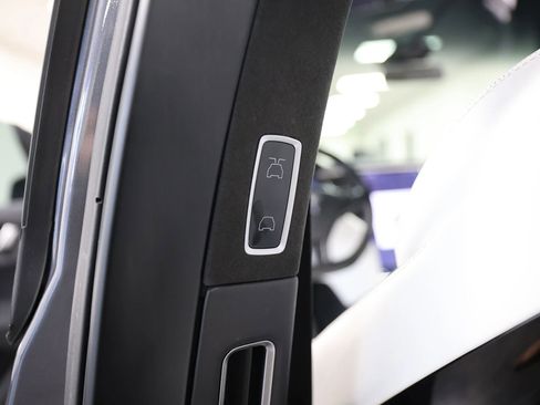 Used 2016 Tesla Model X Performance image 42