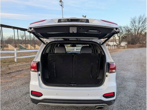 Used 2019 Kia Sorento EX FWD image 13