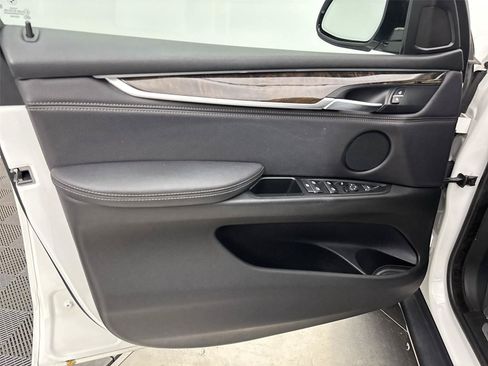 Used 2018 BMW X5 xDrive35i w/ M Sport Package AWD/4WD image 26