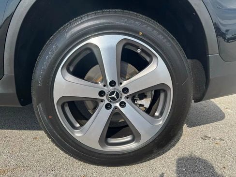 Used 2022 Mercedes-Benz GLC 300 4MATIC image 30