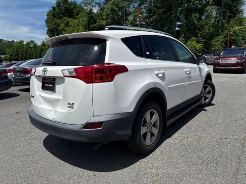 Used 2015 Toyota RAV4 XLE AWD/4WD image 4