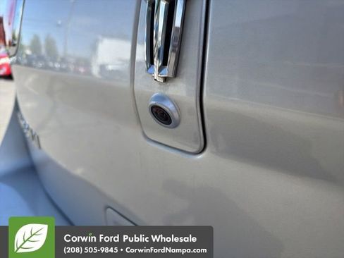 Used 2012 Lincoln MKX FWD image 11