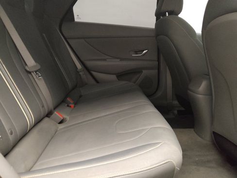 Used 2022 Hyundai Elantra SEL w/ Convenience Package FWD image 19