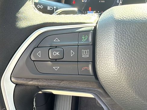 New 2025 Jeep Grand Cherokee Limited image 22