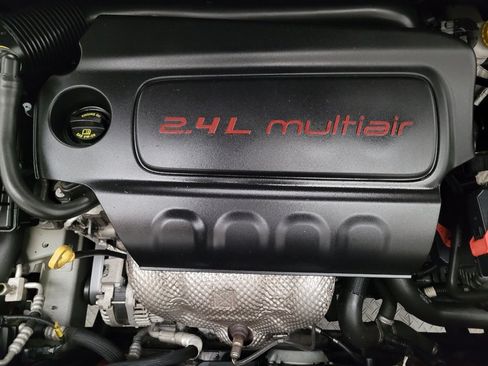 Used 2020 Jeep Renegade Altitude FWD image 30