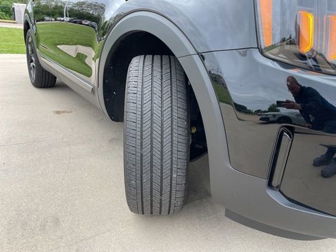Used 2024 Kia Telluride EX X-Line AWD/4WD image 18