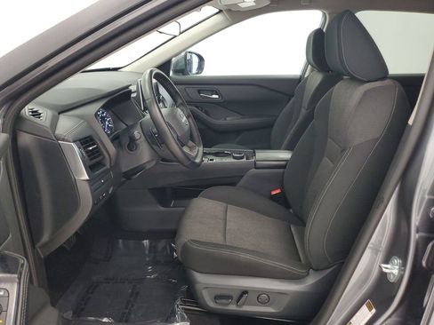Used 2025 Nissan Rogue SV AWD/4WD image 11