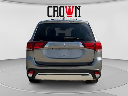 Used 2020 Mitsubishi Outlander SE FWD image 4