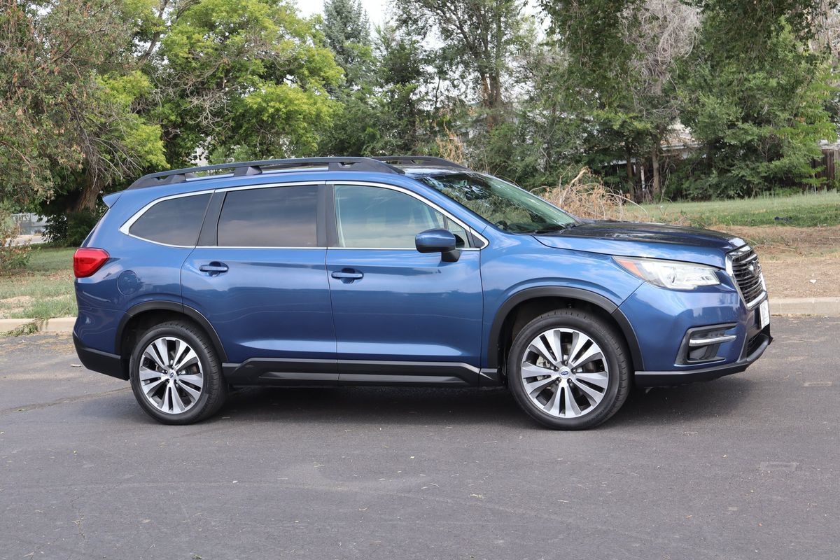 Used 2021 Subaru Ascent Premium w/ Sport Package AWD/4WD image 2