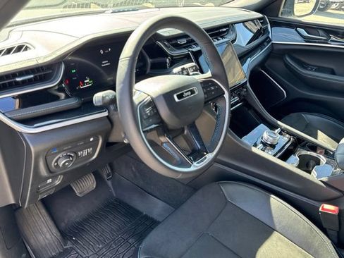 Used 2022 Jeep Grand Cherokee Trailhawk w/ Advanced Protech Group II AWD/4WD image 20