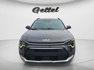 Used 2023 Kia Niro EX FWD video 2