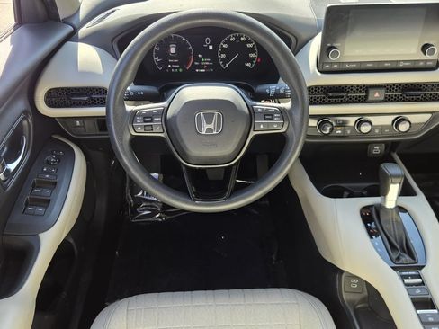 Used 2024 Honda HR-V LX image 12