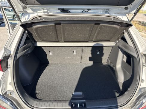 Used 2022 Hyundai Kona SEL FWD image 41