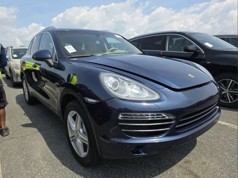 Used 2013 Porsche Cayenne S w/ Premium Pkg Plus AWD/4WD image 5