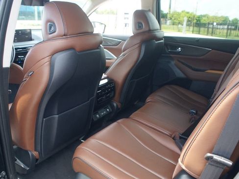 Used 2023 Acura MDX SH-AWD w/ Advance Package image 15