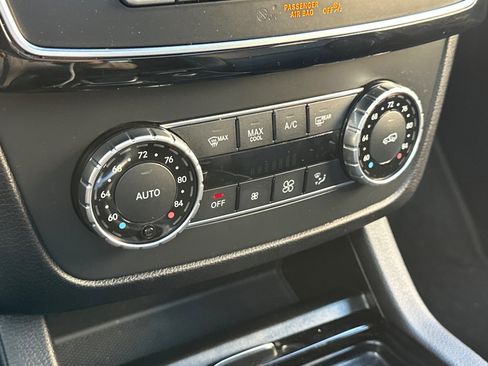 Used 2019 Mercedes-Benz GLE 43 AMG image 31