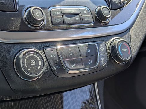 Used 2019 Chevrolet Impala LS FWD image 19