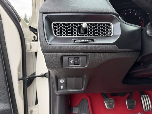 Used 2024 Honda Civic Type R image 39