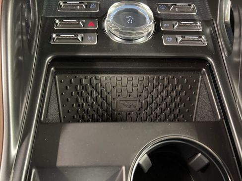 New 2026 Lincoln Nautilus Reserve image 16