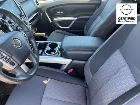 Certified 2021 Nissan Titan SV w/ SV Convenience Package AWD/4WD image 17