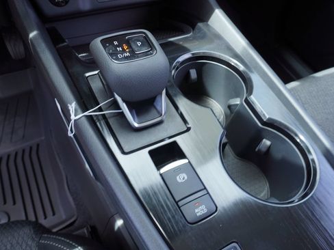 Certified 2026 Nissan Rogue SV FWD image 18
