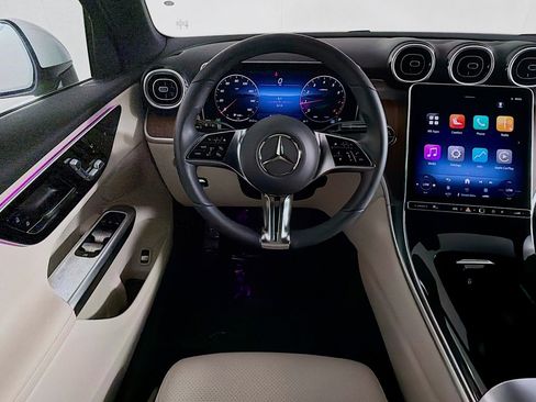 Certified 2026 Mercedes-Benz GLC 300 image 6