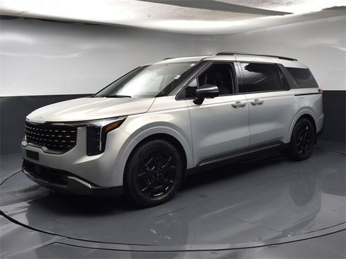 Certified 2025 Kia Carnival SX Prestige image 4