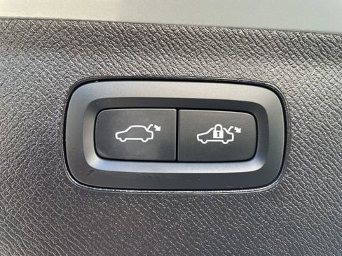 Used 2026 Volvo XC90 B6 Plus w/ Protection Package Premier image 12