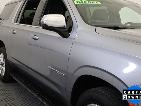 Certified 2023 Chevrolet Suburban Premier w/ Premium Package image 3