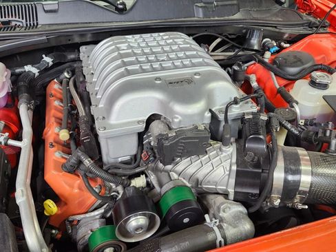 Used 2016 Dodge Challenger SRT Hellcat image 35