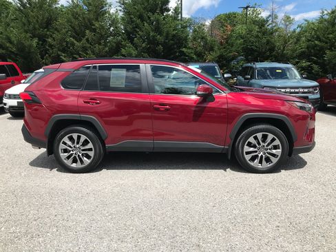 Certified 2023 Toyota RAV4 XLE Premium AWD/4WD image 9