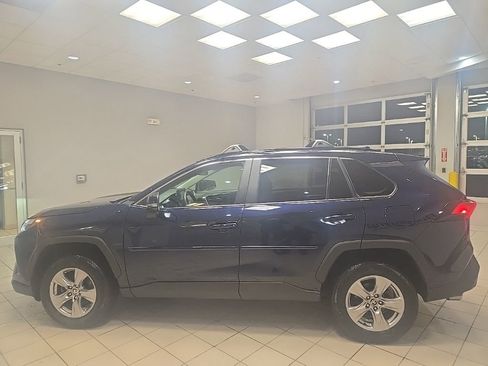 Used 2022 Toyota RAV4 XLE image 3