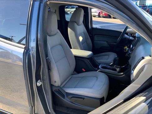 Used 2017 Chevrolet Colorado W/T image 9