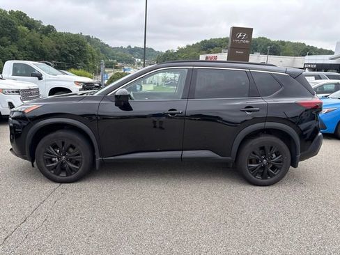 Certified 2023 Nissan Rogue SV w/ SV Premium B Package AWD/4WD image 2