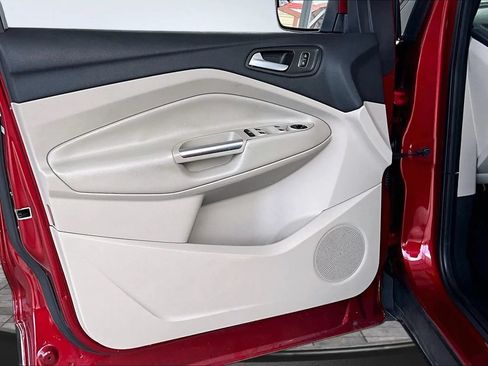 Used 2018 Ford Escape SEL FWD image 17