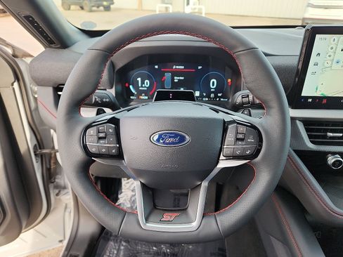 New 2026 Ford Explorer ST w/ Sun And Sound Package image 17
