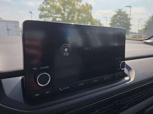 Used 2023 Honda Accord LX image 32