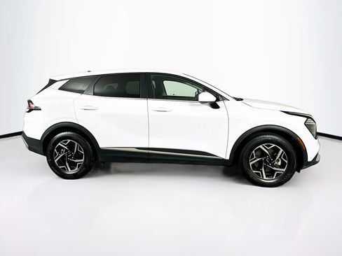 Used 2025 Kia Sportage LX FWD image 10
