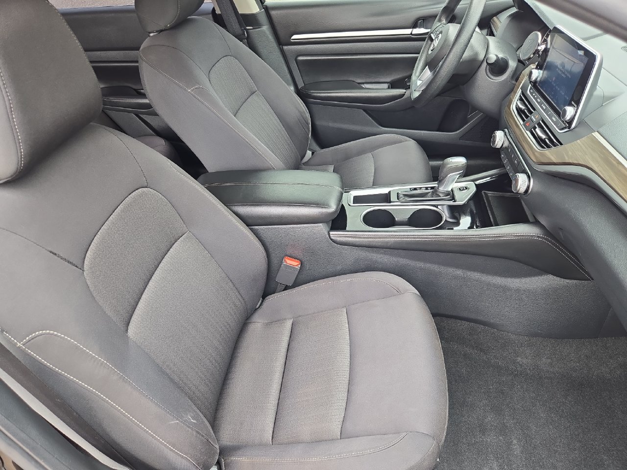 Used 2023 Nissan Altima 2.5 SV FWD image 10