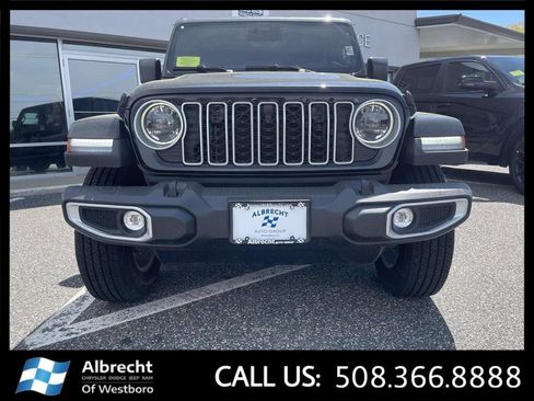 New 2026 Jeep Wrangler Unlimited Sahara AWD/4WD image 8