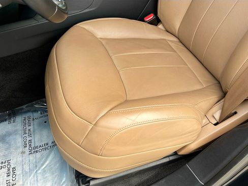 Used 2023 Land Rover Range Rover Sport SE image 17