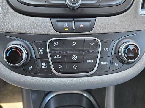 Used 2020 Chevrolet Malibu LT image 22