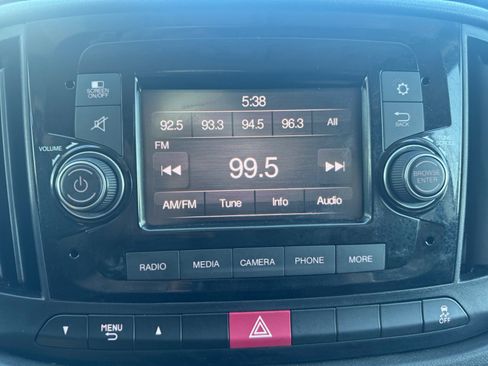 Used 2021 RAM ProMaster City Tradesman FWD image 23