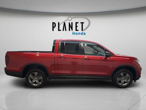Certified 2025 Honda Ridgeline TrailSport image 2