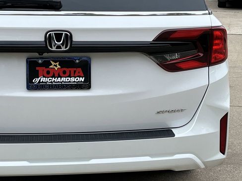 Used 2025 Honda Odyssey Sport-L image 6