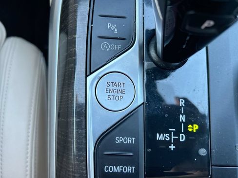 Used 2019 BMW 330i Sedan RWD image 18