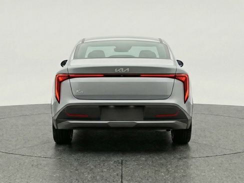 Used 2025 Kia K4 LXS image 7