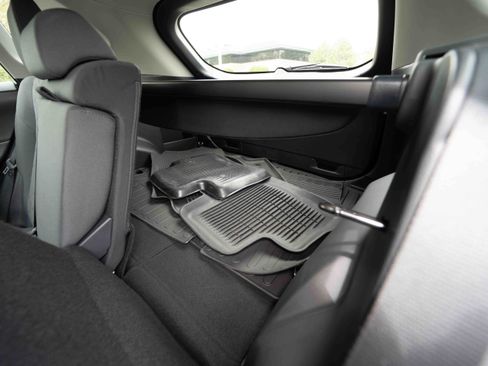 Used 2025 Toyota RAV4 XLE w/ Convenience Package image 24