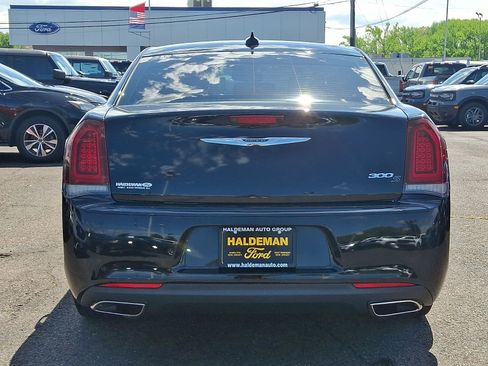 Used 2017 Chrysler 300 S AWD/4WD image 6
