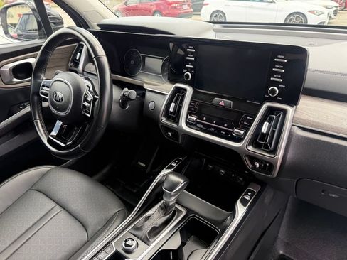 Used 2021 Kia Sorento EX w/ Panoramic Sunroof Package FWD image 21